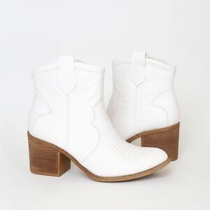 Lulus White Leather Ankle Boots